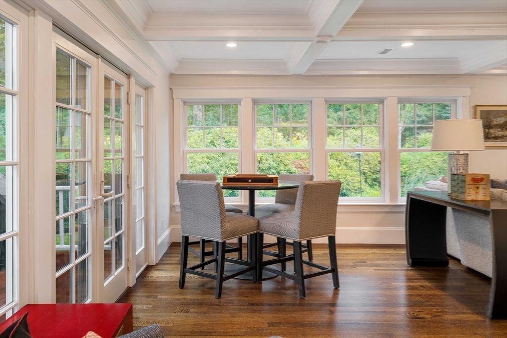 37 Forster Rd Manchester, MA 01944