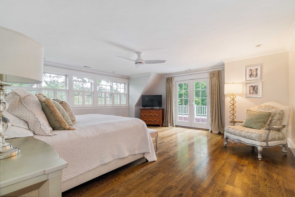 37 Forster Rd Manchester, MA 01944