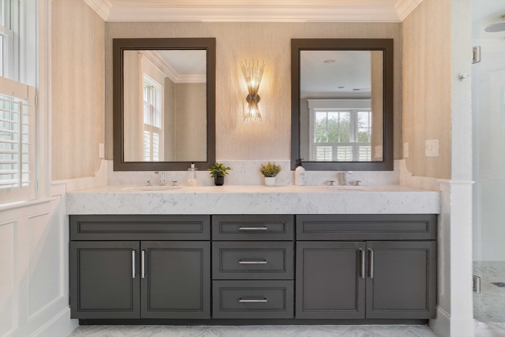 37 Forster Rd Manchester, MA 01944