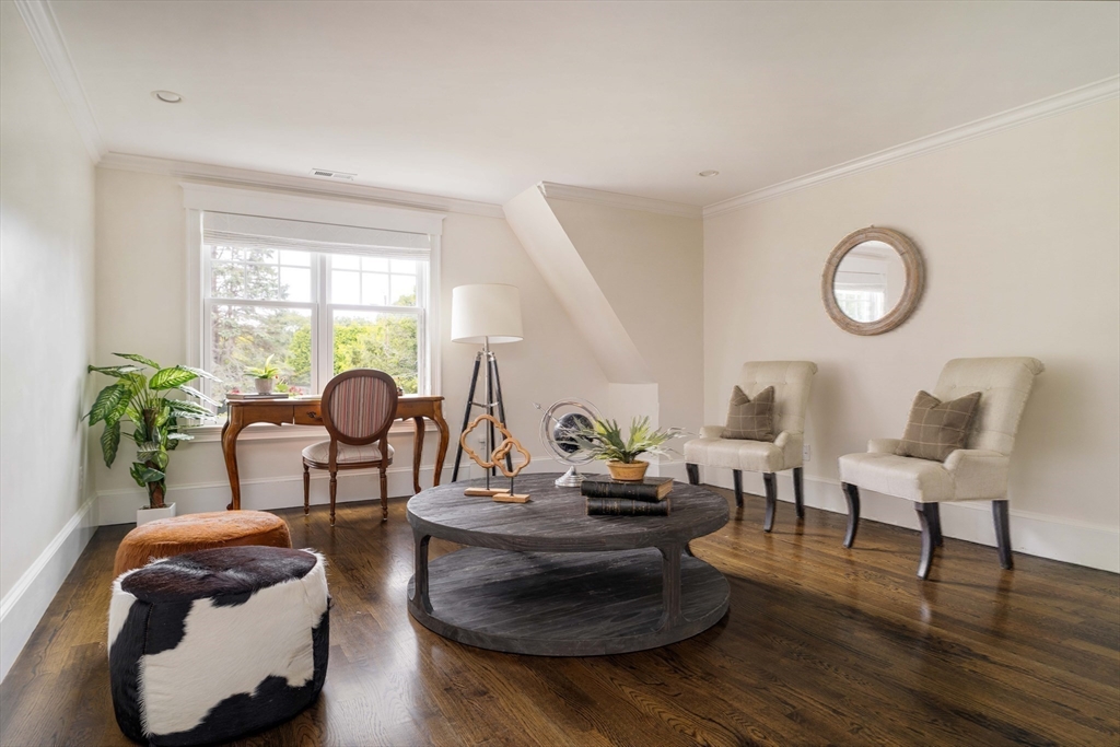 37 Forster Rd Manchester, MA 01944