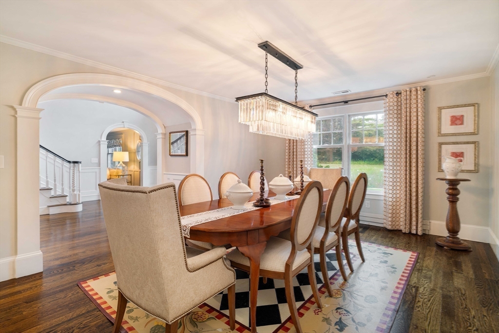 37 Forster Rd Manchester, MA 01944