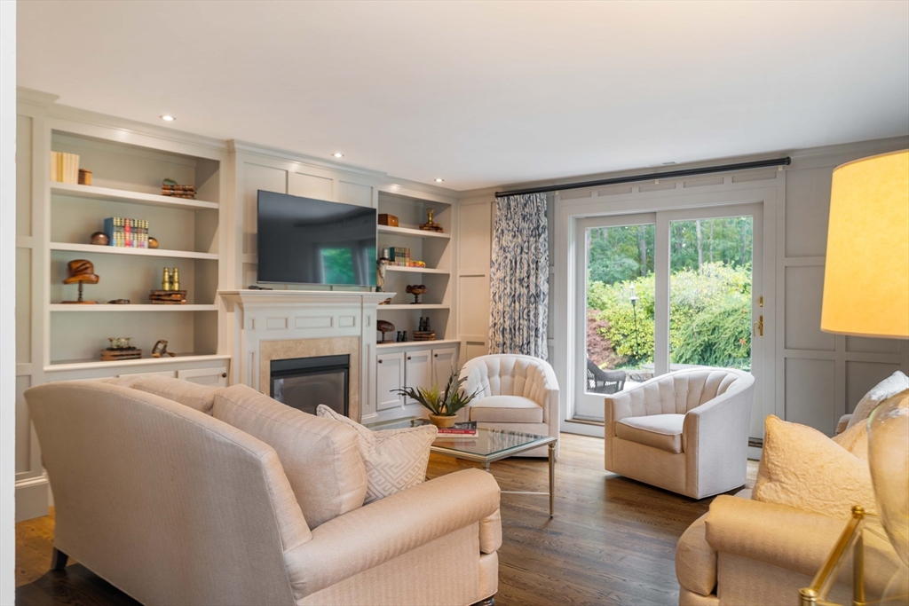 37 Forster Rd Manchester, MA 01944