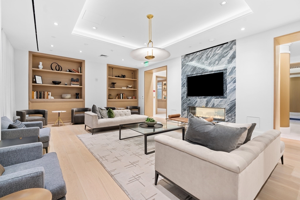 100 Shawmut Ave #908 Boston, MA 02118