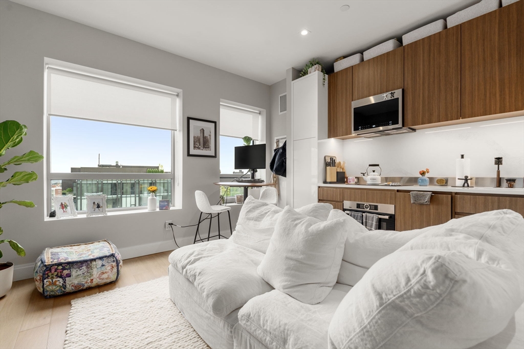 100 Shawmut Ave #908 Boston, MA 02118