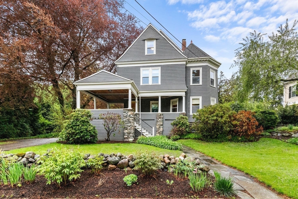 5 Winthrop Rd