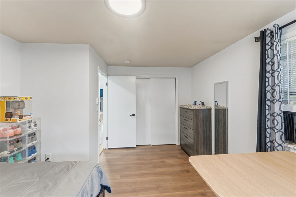 26 Wakefield Ave Webster, MA 01570