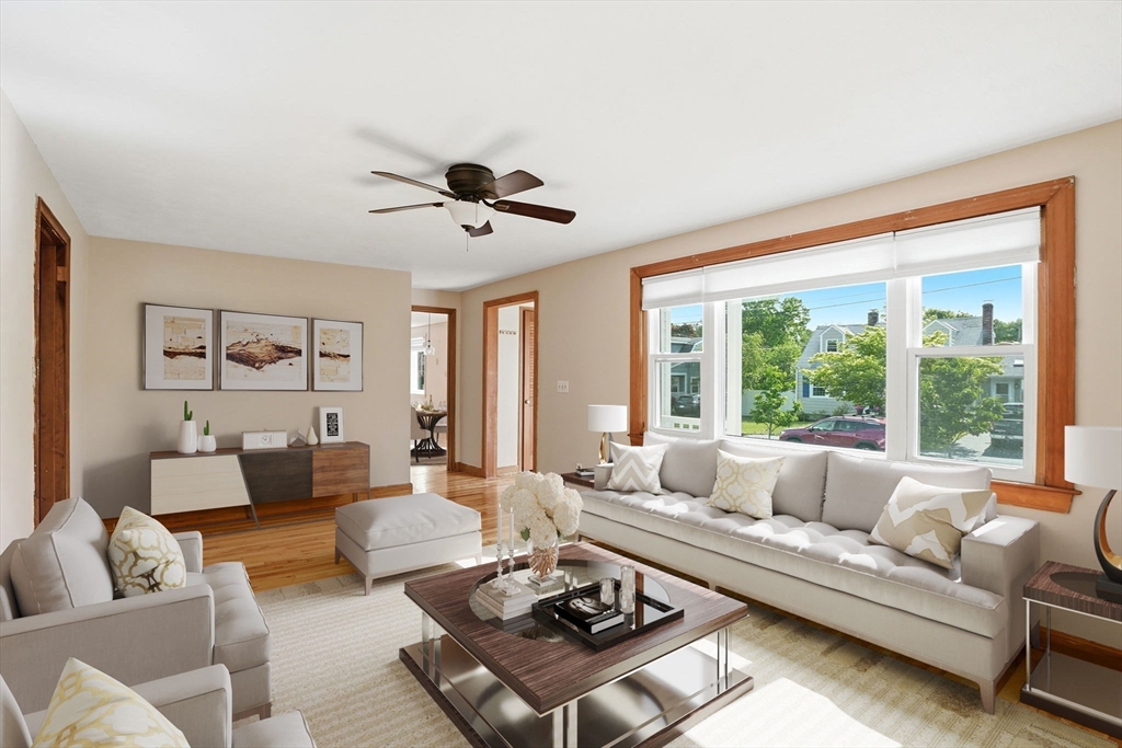 7 Beebe Ln Wakefield, MA 01880