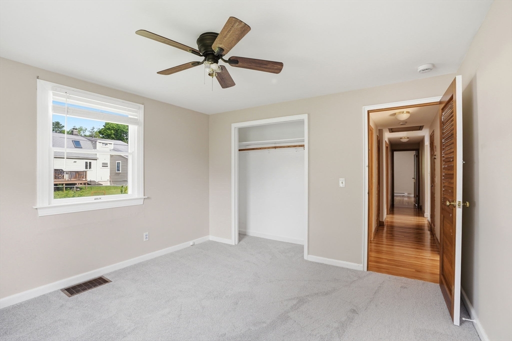 7 Beebe Ln Wakefield, MA 01880