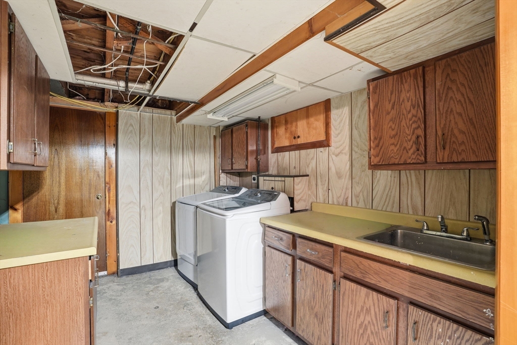 7 Beebe Ln Wakefield, MA 01880