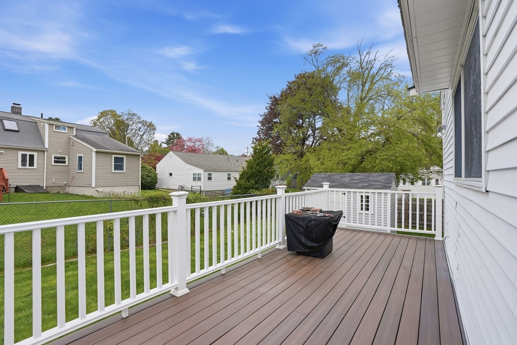 7 Beebe Ln Wakefield, MA 01880