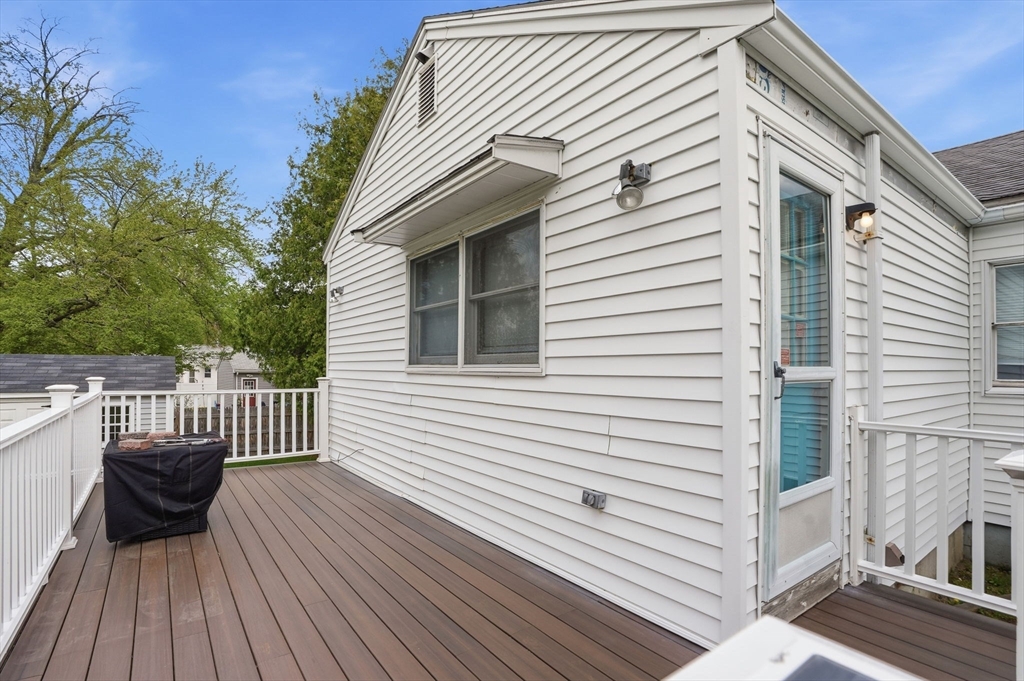 7 Beebe Ln Wakefield, MA 01880