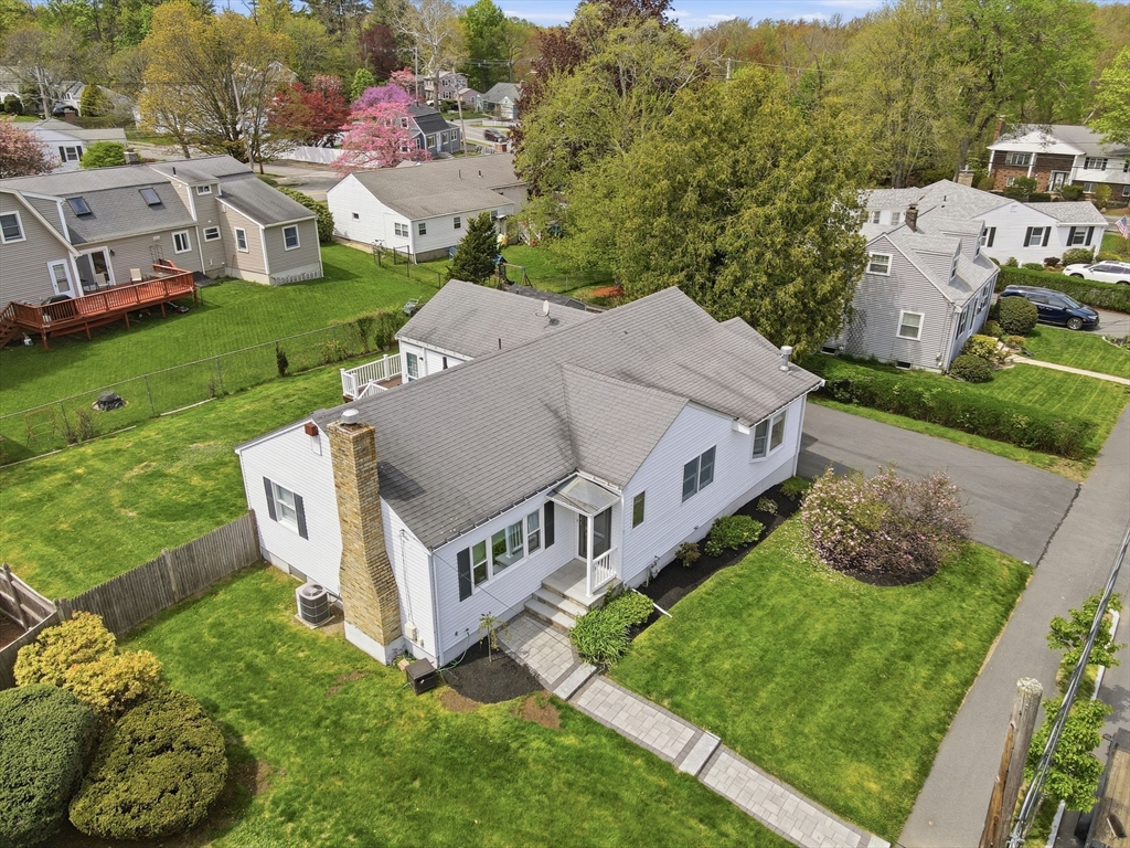 7 Beebe Ln Wakefield, MA 01880