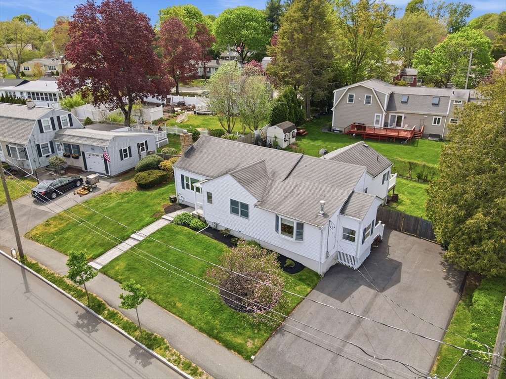 7 Beebe Ln Wakefield, MA 01880