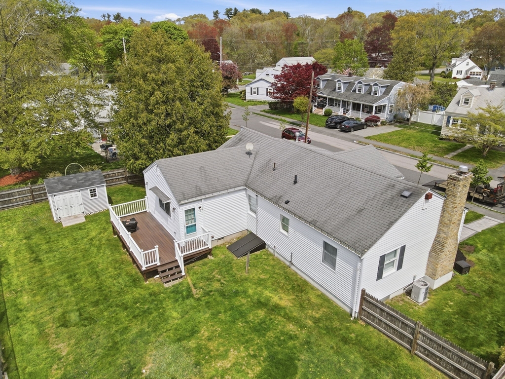 7 Beebe Ln Wakefield, MA 01880