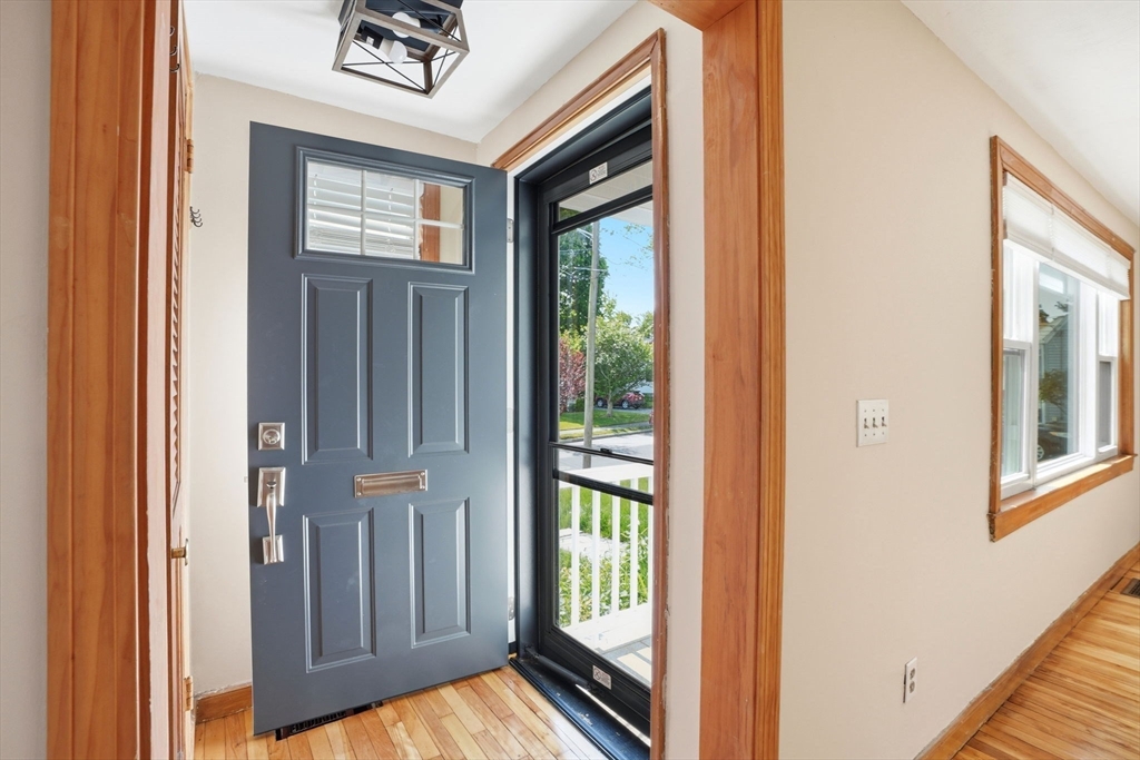 7 Beebe Ln Wakefield, MA 01880