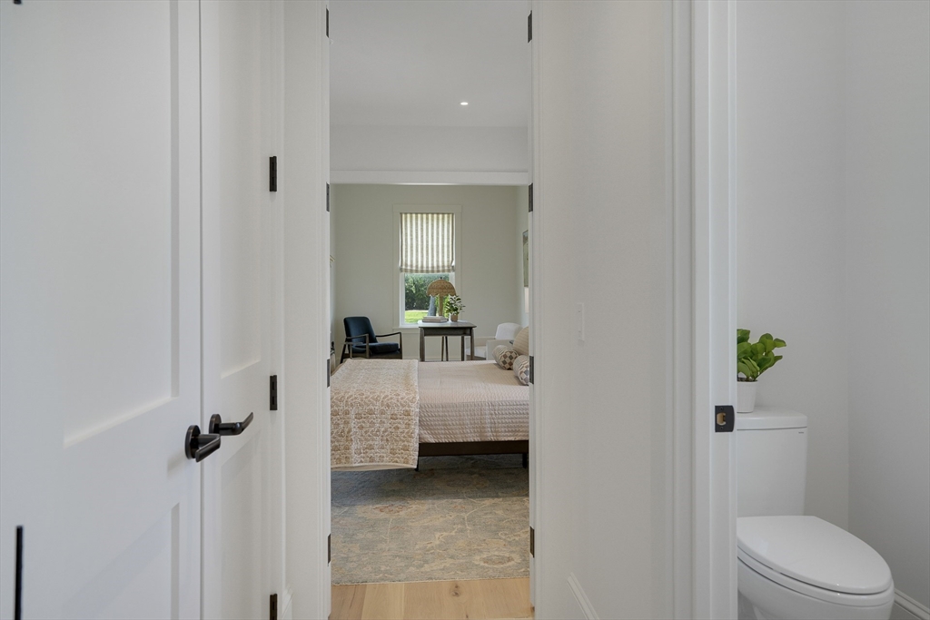 4 Somerset Ln Edgartown, MA 02539 4 Somerset Ln Edgartown, MA 02539