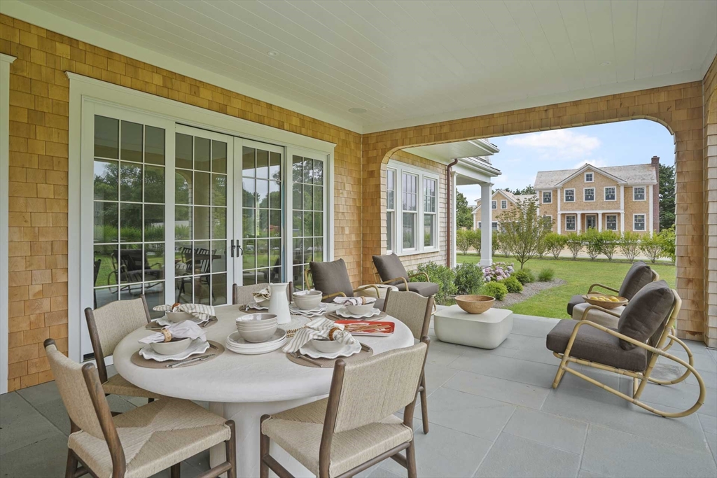 4 Somerset Ln Edgartown, MA 02539 4 Somerset Ln Edgartown, MA 02539