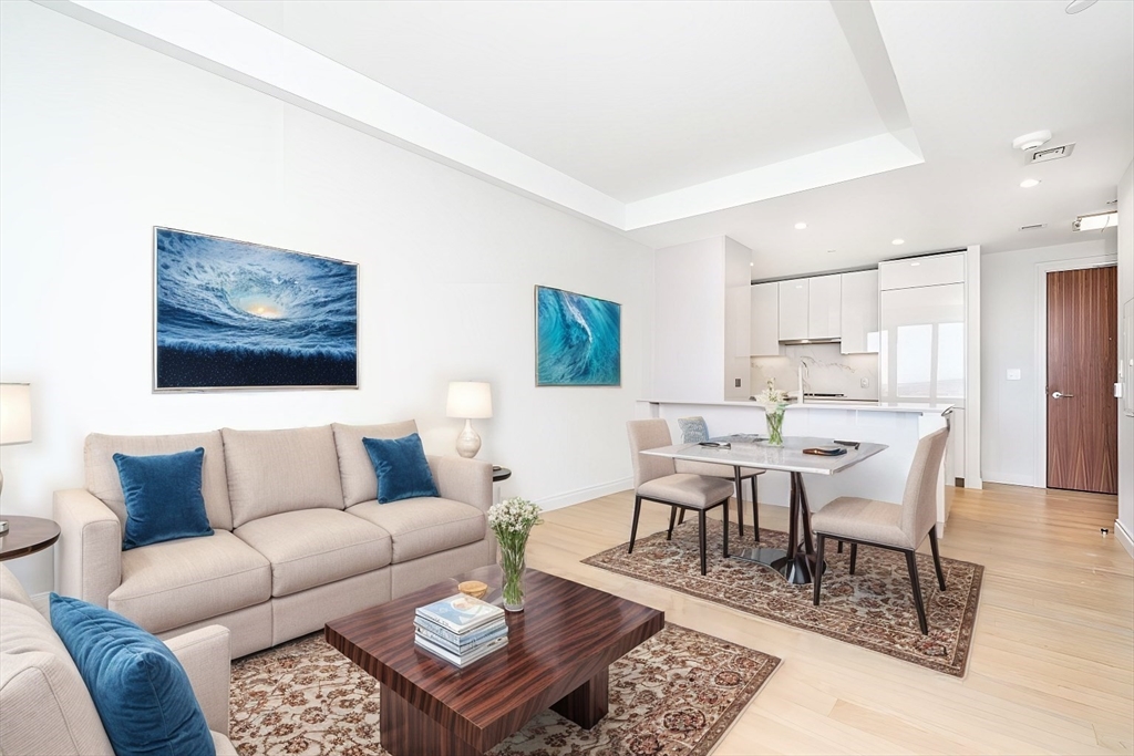 133 Seaport Blvd #1112