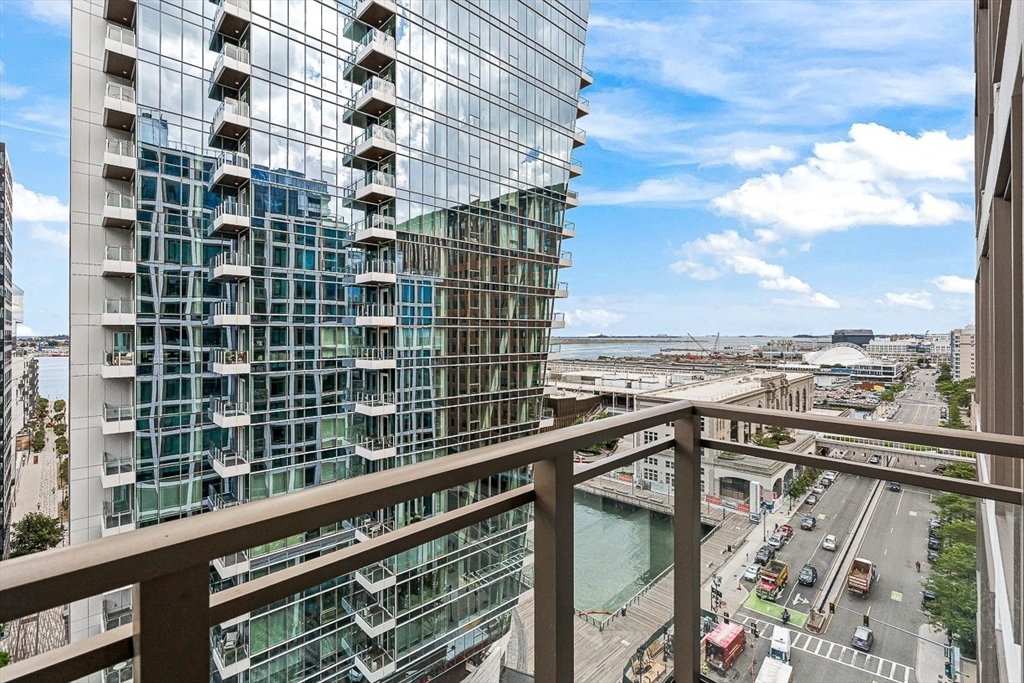 133 Seaport Blvd #1516