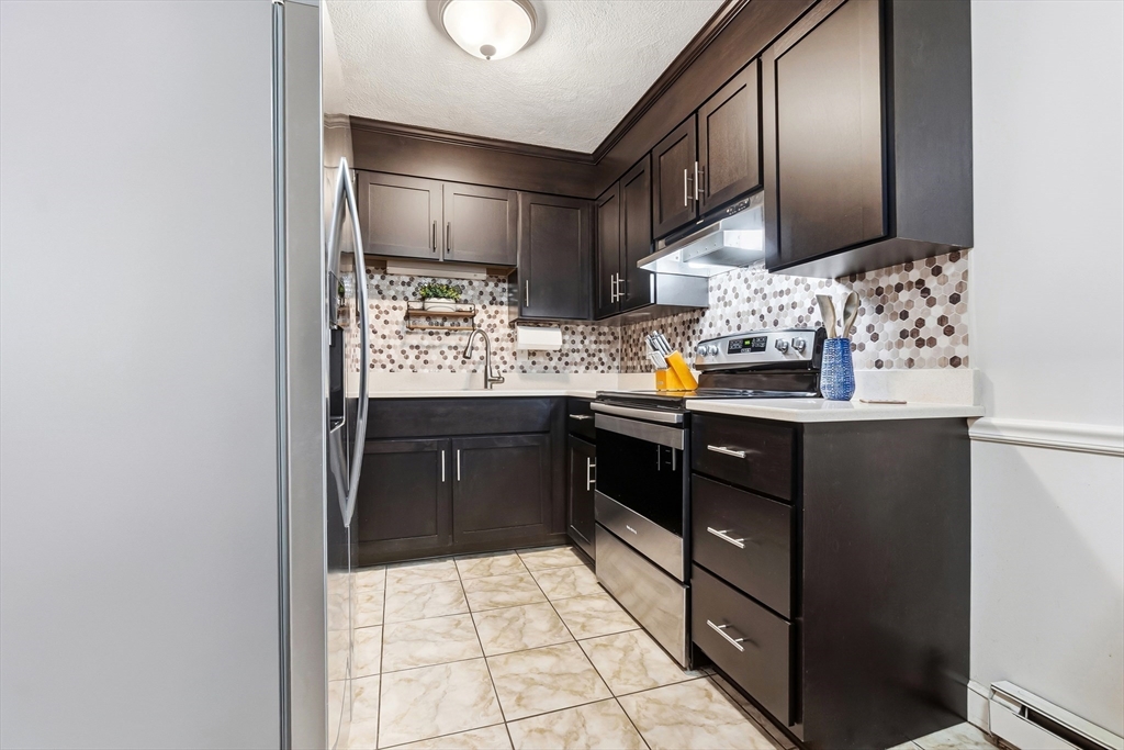 48 N Emerson St #1 Wakefield, MA 01880
