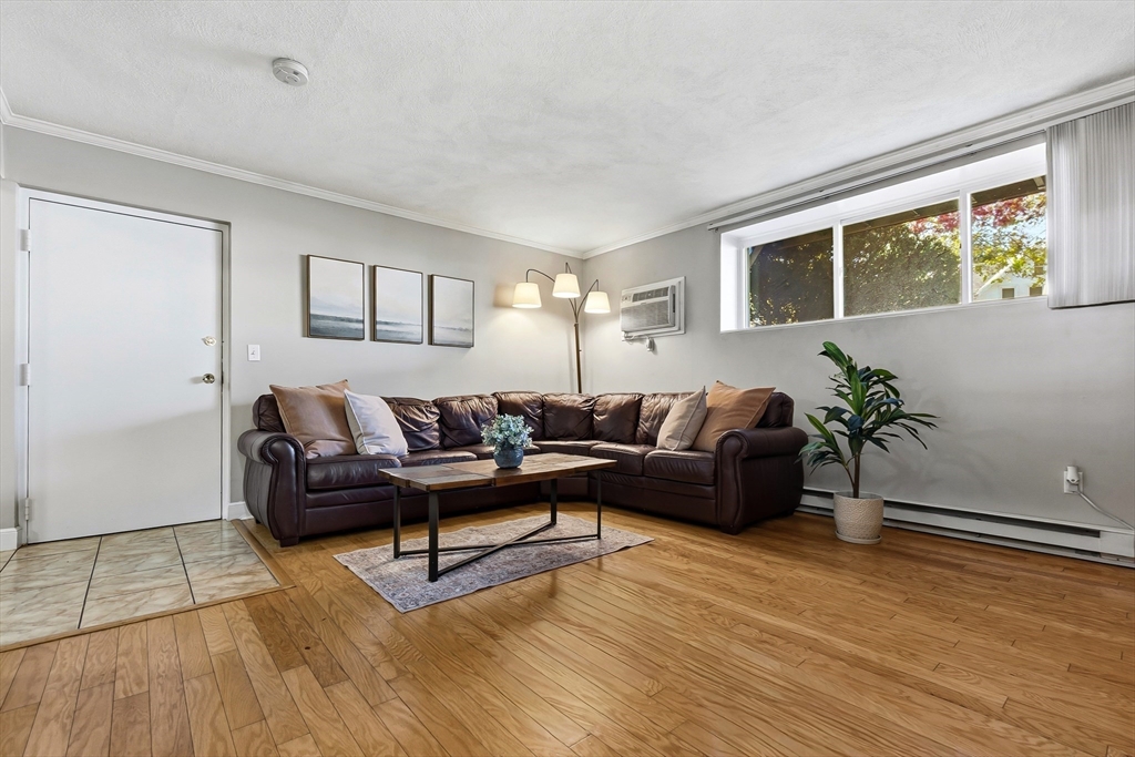 48 N Emerson St #1 Wakefield, MA 01880
