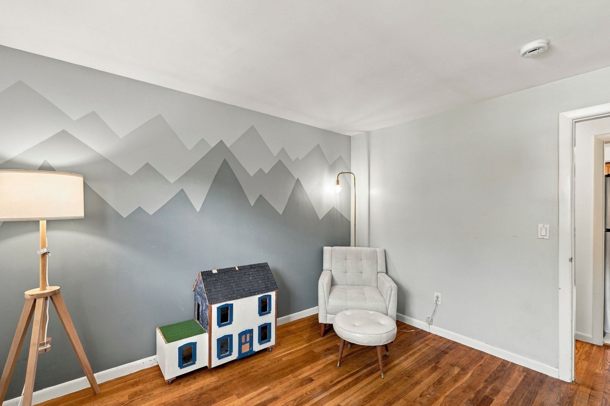 18 Frst St Wakefield, MA 01880