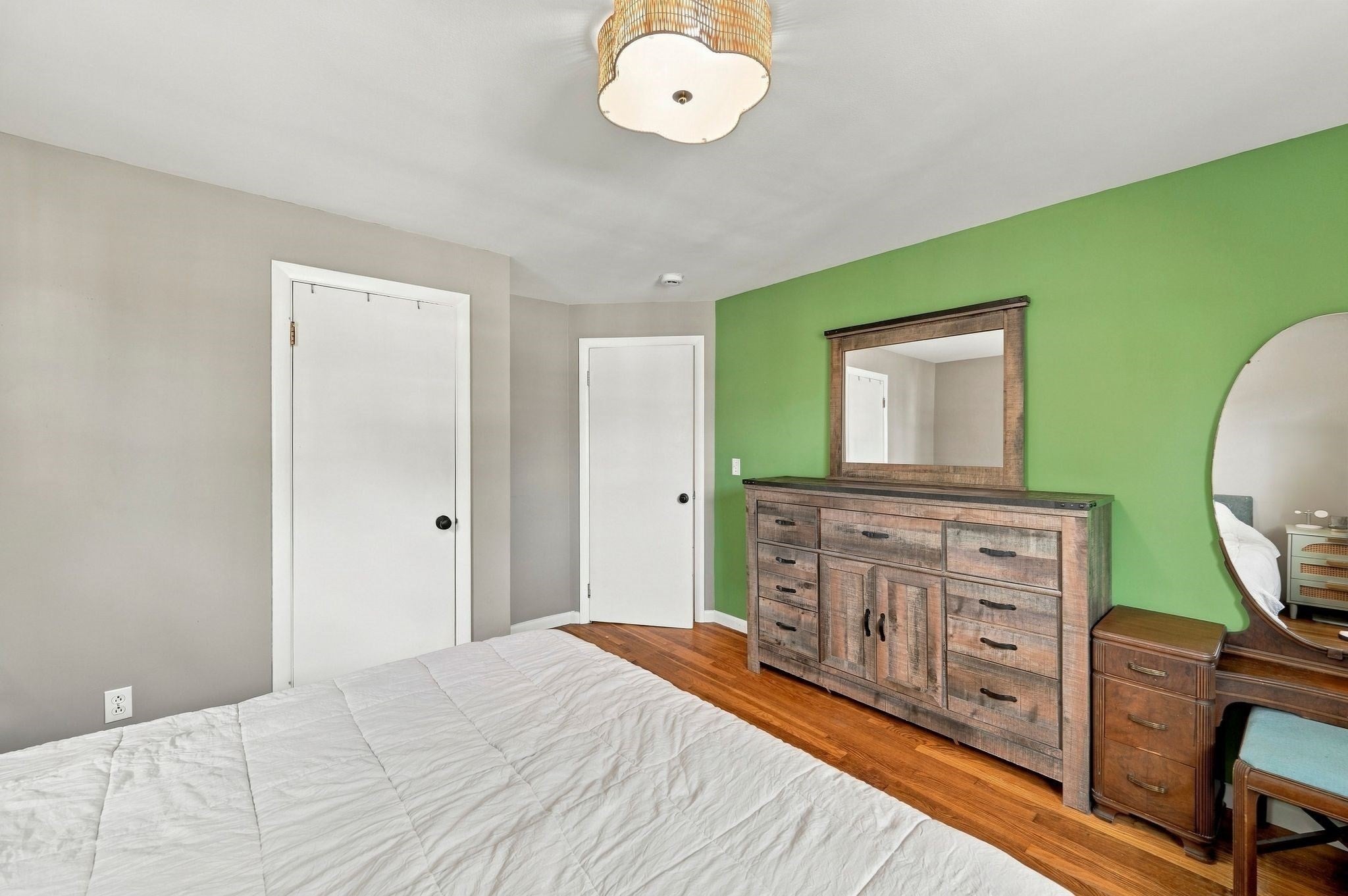 18 Frst St Wakefield, MA 01880