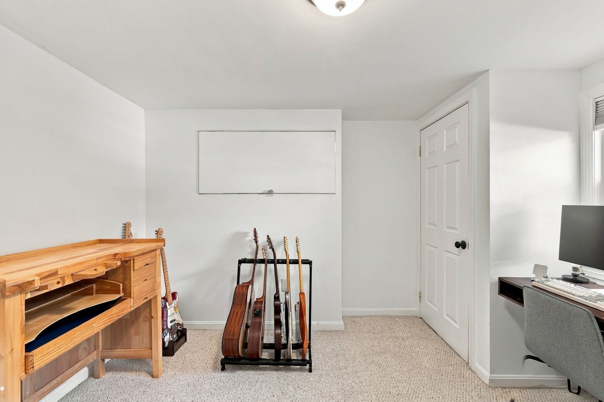 18 Frst St Wakefield, MA 01880