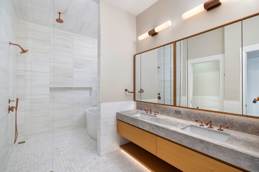 45 Temple St #306 Boston, MA 02114