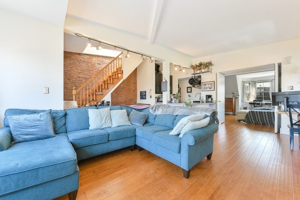 504 Massachusetts Ave #3