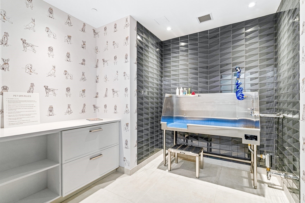 100 Shawmut Ave #205 Boston, MA 02118