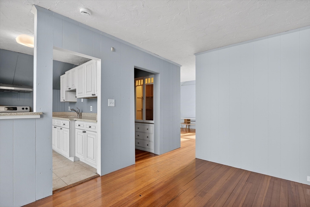 306 Edge Hl Rd #R Milton, MA 02186