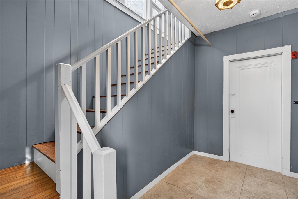 306 Edge Hl Rd #R Milton, MA 02186