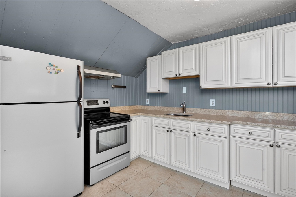 306 Edge Hl Rd #R Milton, MA 02186