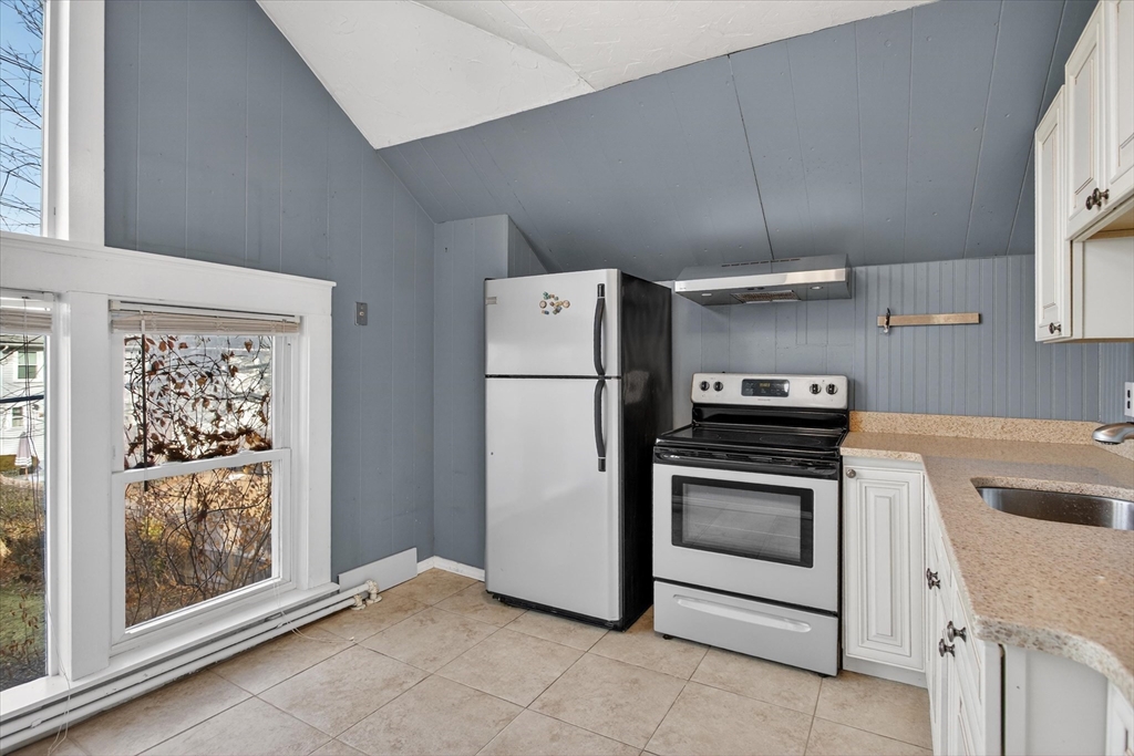 306 Edge Hl Rd #R Milton, MA 02186