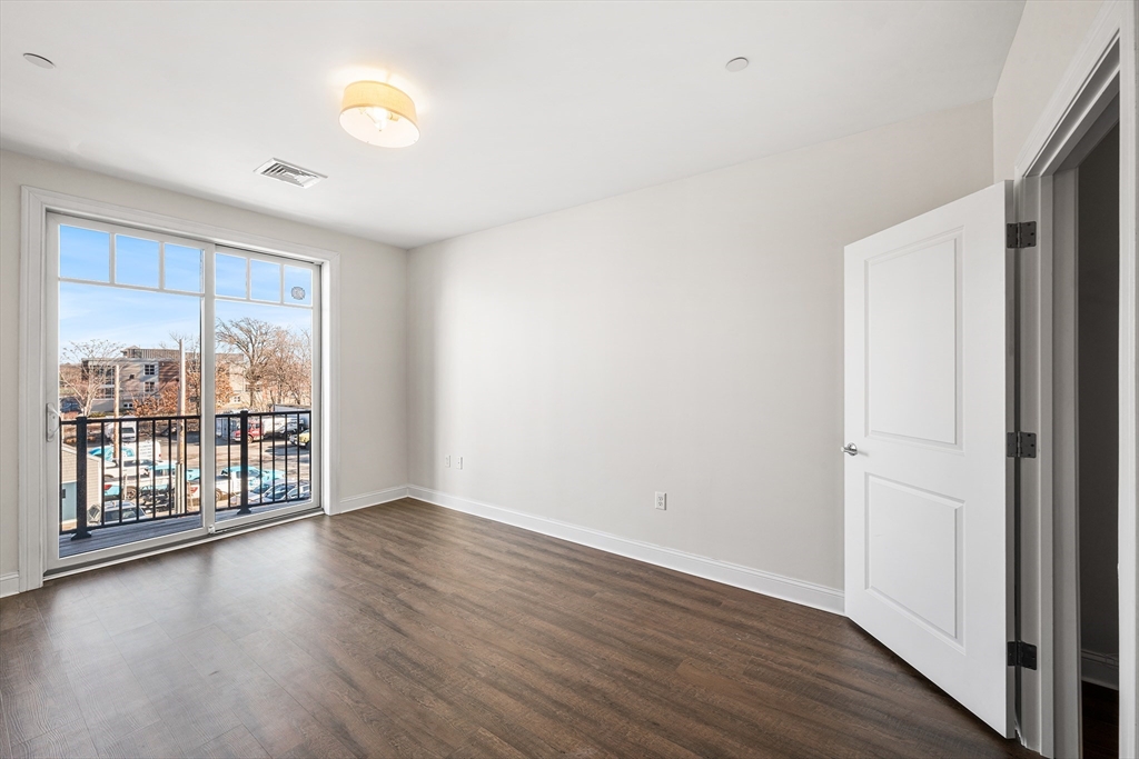 69 Foundry St #310 Wakefield, MA 01880