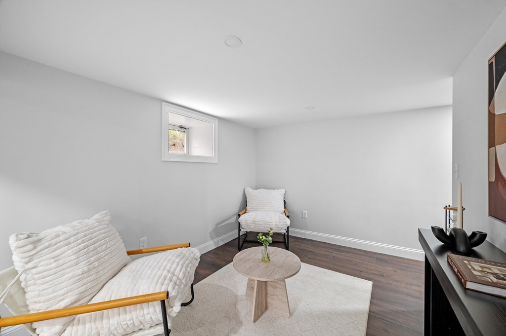 95 Greenwood Ave Wakefield, MA 01880