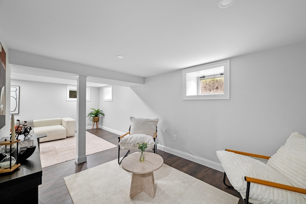 95 Greenwood Ave Wakefield, MA 01880