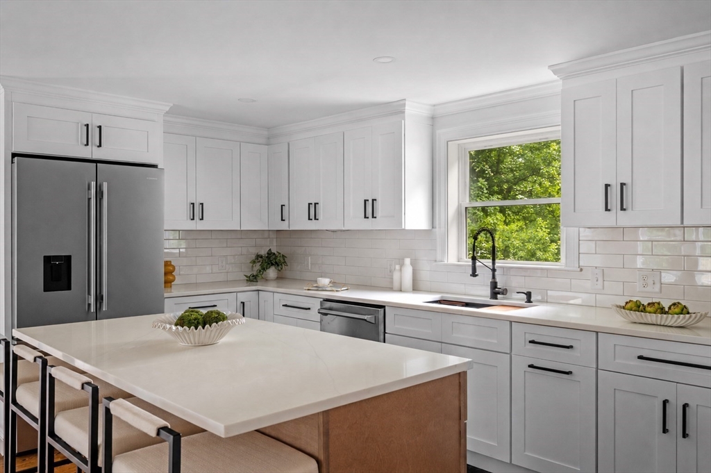 95 Greenwood Ave Wakefield, MA 01880