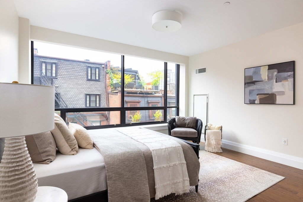 45 Temple St #502 Boston, MA 02114