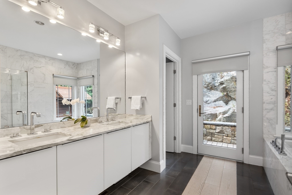 86 Black Rock Dr Hingham, MA 02043