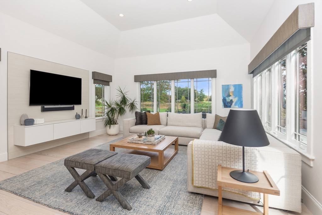 86 Black Rock Dr Hingham, MA 02043