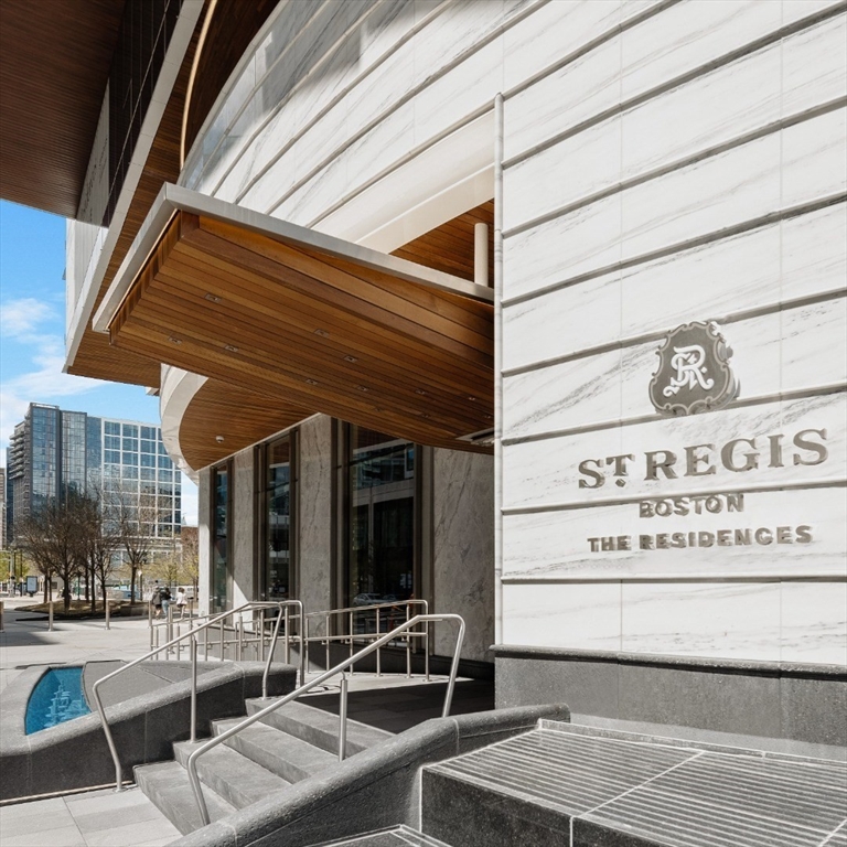 150 Seaport Blvd #GPH Boston, MA 02210