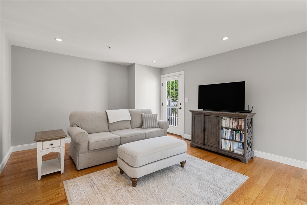 61 Vly St #1 Wakefield, MA 01880