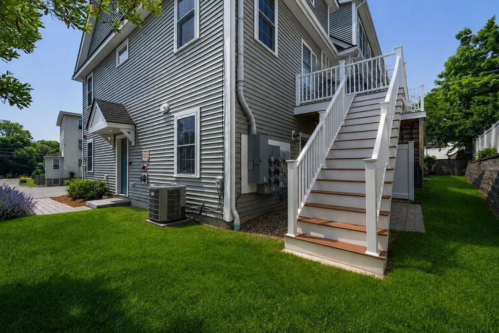 61 Vly St #1 Wakefield, MA 01880