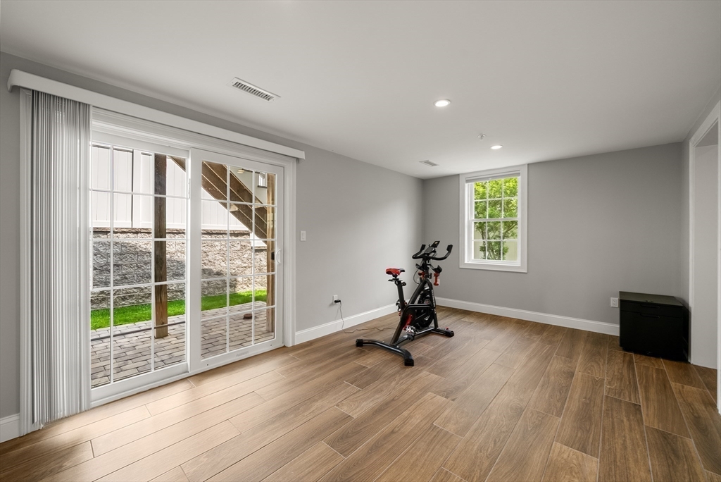 61 Vly St #1 Wakefield, MA 01880