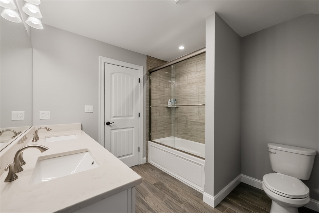 61 Vly St #1 Wakefield, MA 01880