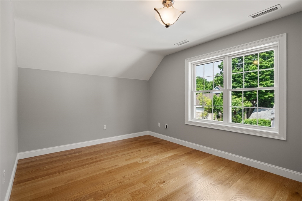 61 Vly St #1 Wakefield, MA 01880