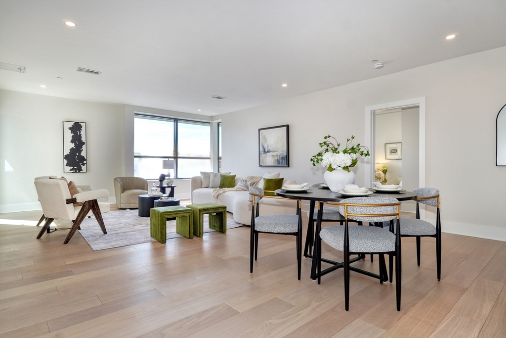 62 Foundry St #208 Wakefield, MA 01880 62 Foundry St #208 Wakefield, MA 01880
