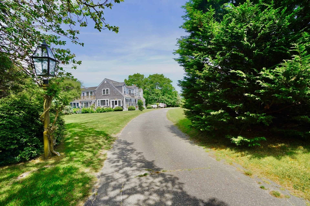 1/3/5 Louis Fld Rd Edgartown, MA 02539 1/3/5 Louis Fld Rd Edgartown, MA 02539
